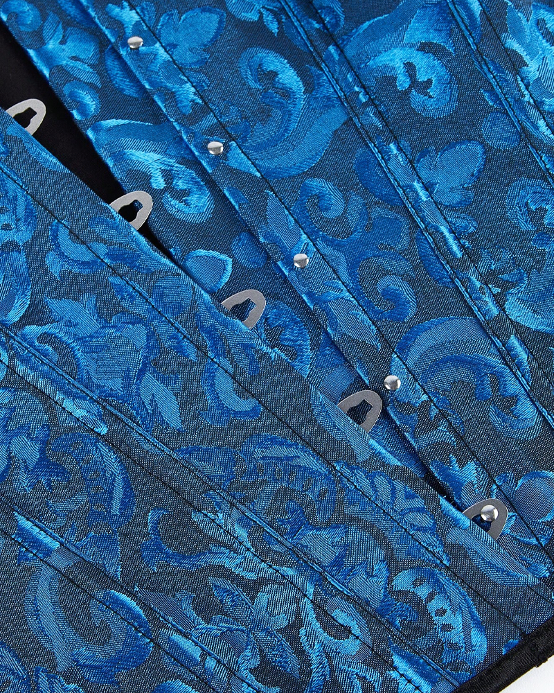 Corset bleu et dentelle noire