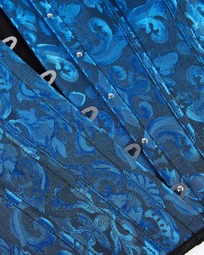 Corset bleu et dentelle noire