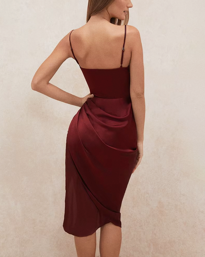Robe corset satinée bordeaux
